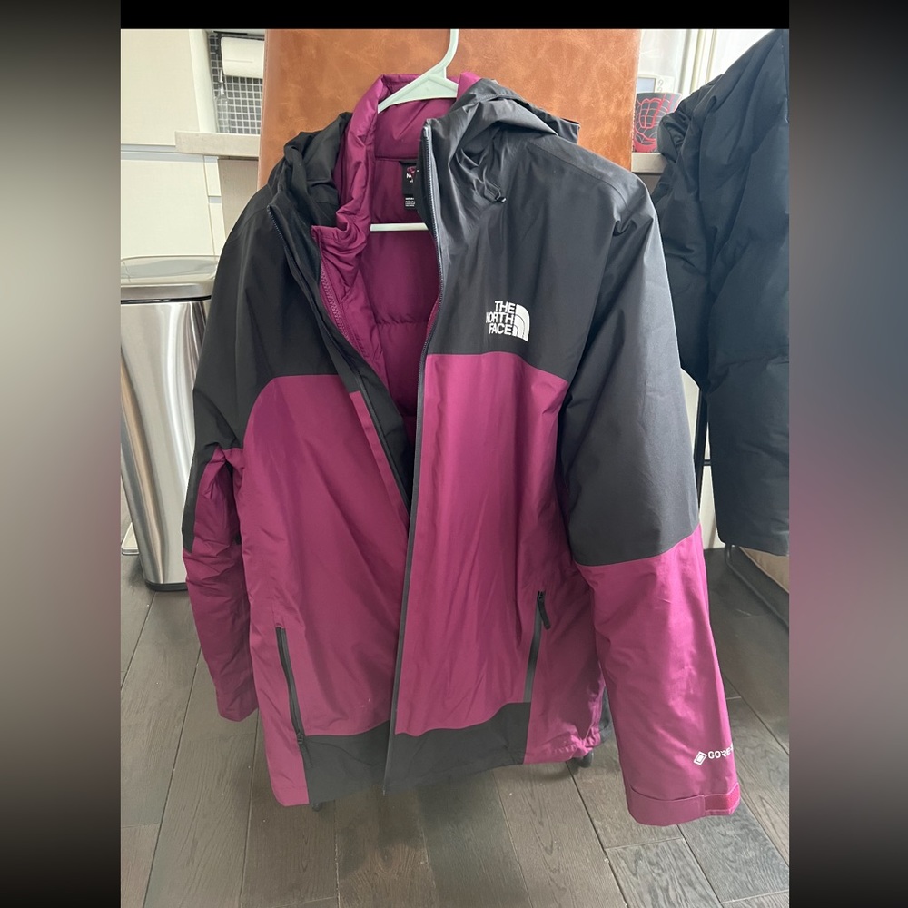 Burgundy brand new north face jacket! Worn once